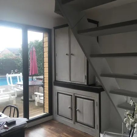Villa *